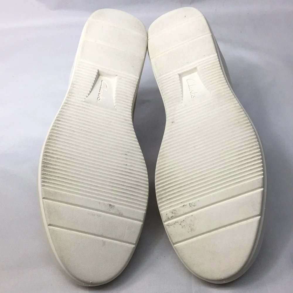 Clarks Women’s Layton Step Ivory Faux- Suede Camo Slip-On Shoes Size 11 Like-NEW